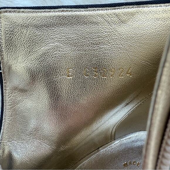 NEW!! Chanel 2018 Gold Toe Leather Pearl Button Boots Heels 38 EU Retail 1400$ - Picture 6 of 11